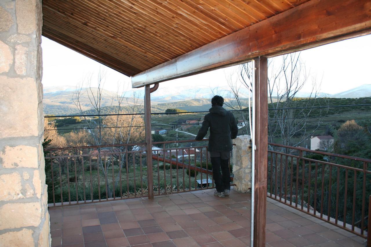 La Casona De Collado Pensionat Hoyos del Collado Exteriör bild